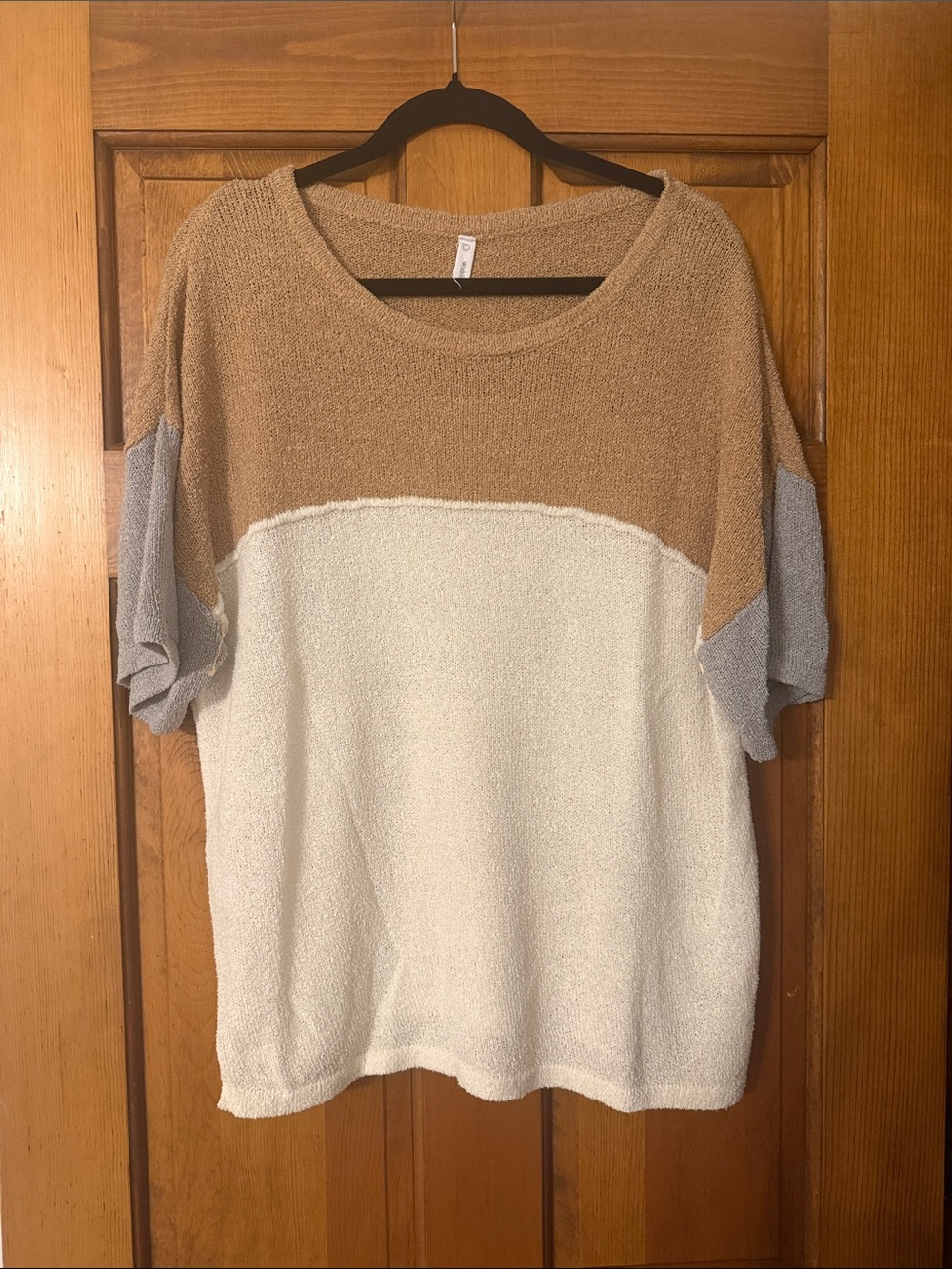 Wishlist Colorblock Short-Sleeve Sweater in Cream, Tan & Light Gray